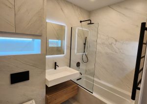 bathroom-contractor-112222-featured